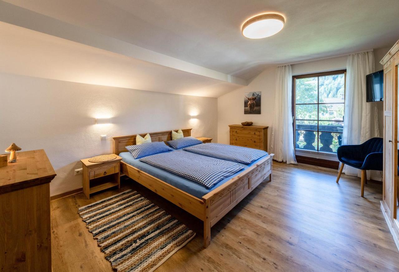 Appartement Veronika 2 *